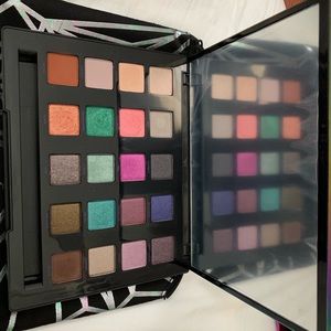 Urban Decay Vice 4 eyeshadow palette EUC